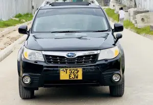 Subaru Forester 2010 Black