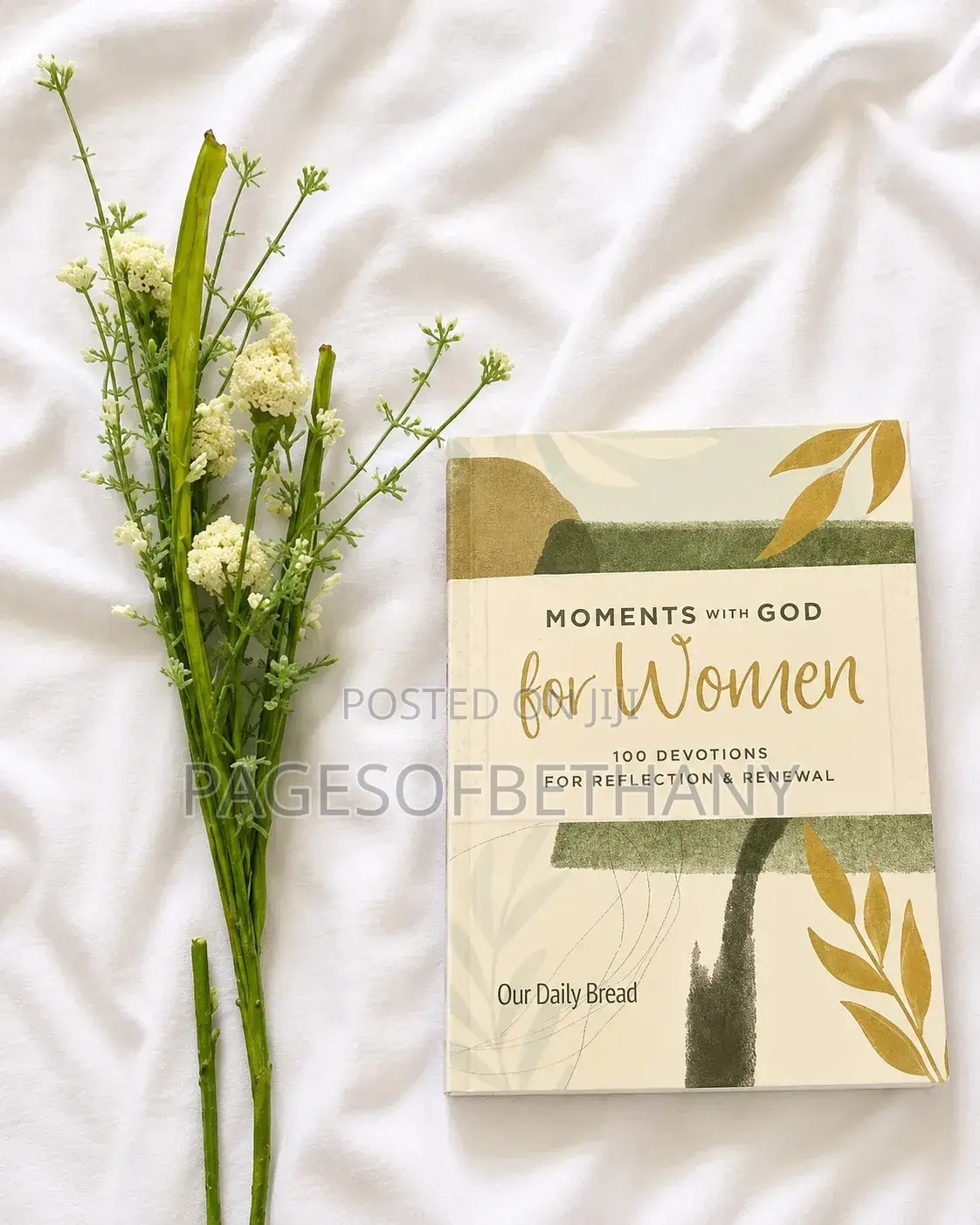 Moments With God for Women (A Devotional)