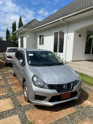 Nissan Advan 2012 Silver