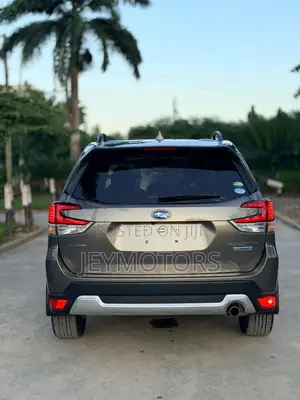Subaru Forester 2021 Gray
