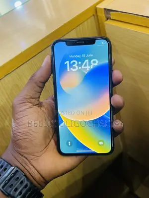 Apple iPhone X 64 GB Black