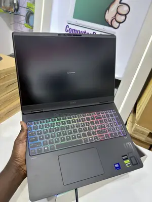 New Laptop HP Omen 17 32GB Intel Core Ultra 9 SSD 2T