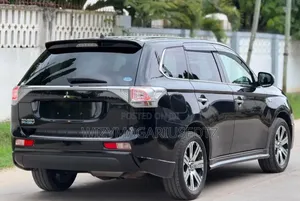 Mitsubishi Outlander 2013 Matt Black