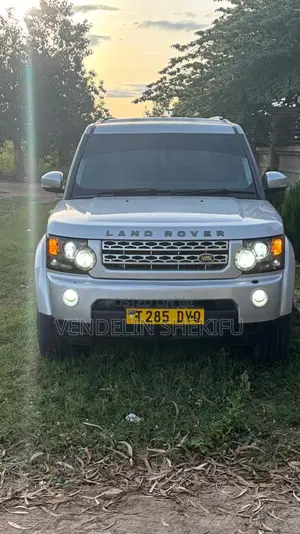 Land Rover Discovery 2010 Silver