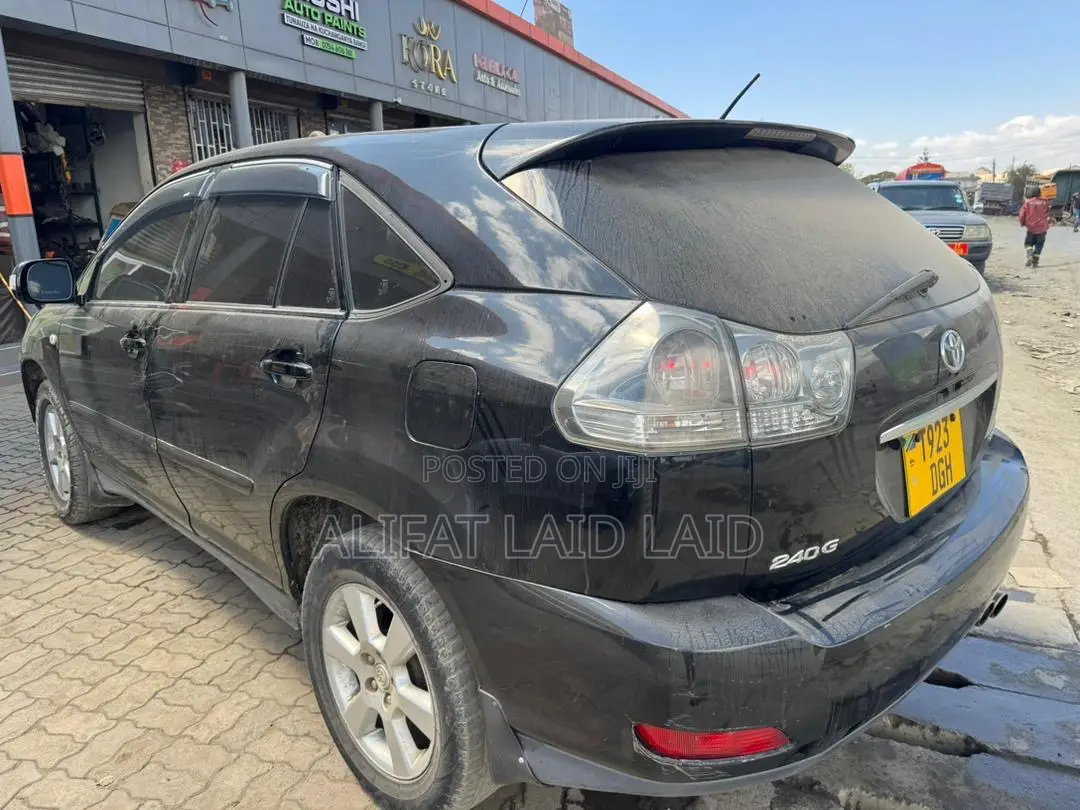 Toyota Harrier 2.4 2006 Black