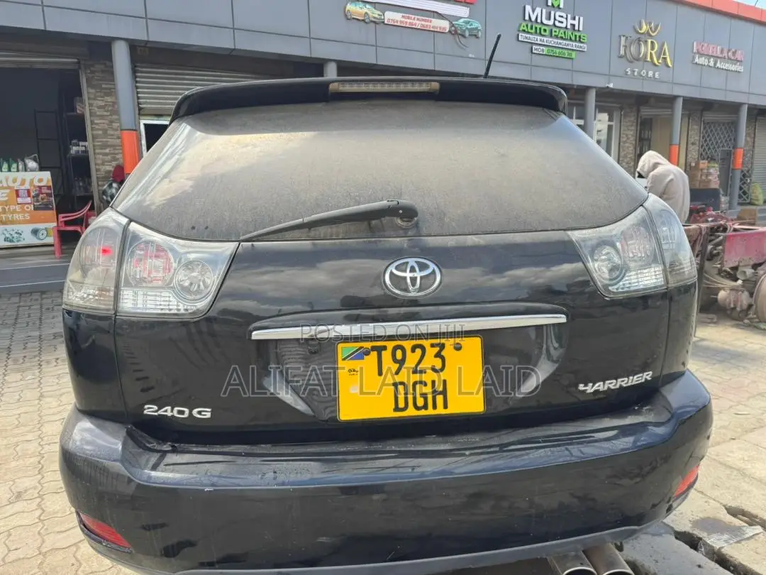 Toyota Harrier 2.4 2006 Black