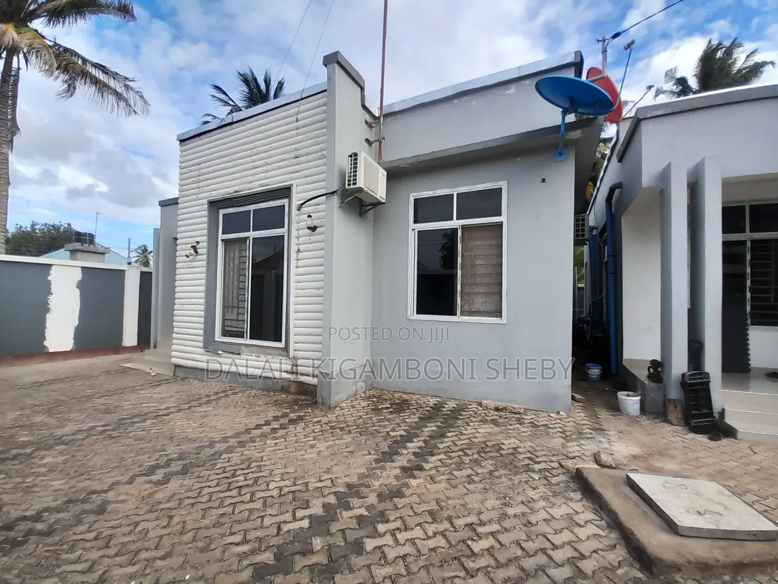 6bdrm Apartment in Kigamboni Kisota for sale