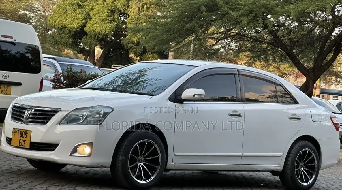 Toyota Premio 2009 White