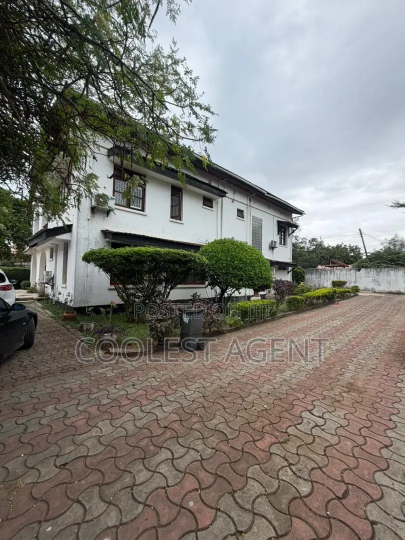 4bdrm House in Coolest Estate, Masaki for rent