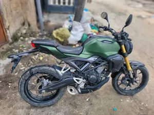 New Honda CB 2025 Black