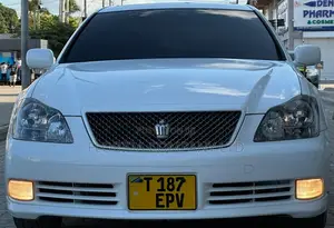 Toyota Crown 2006 White