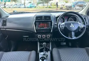 Mitsubishi RVR 2.0 2011