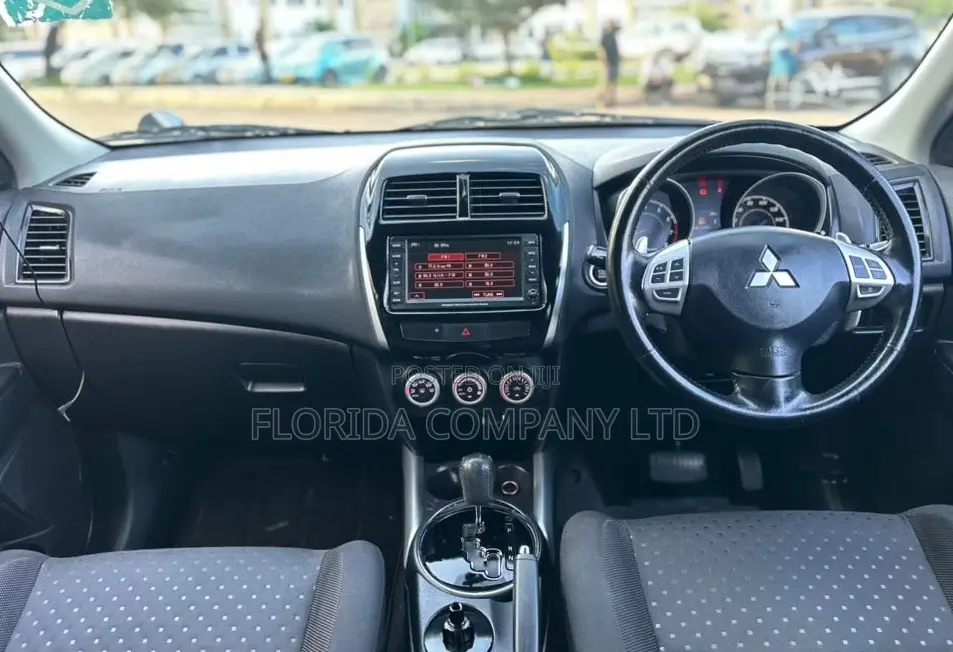 Mitsubishi RVR 2.0 2011