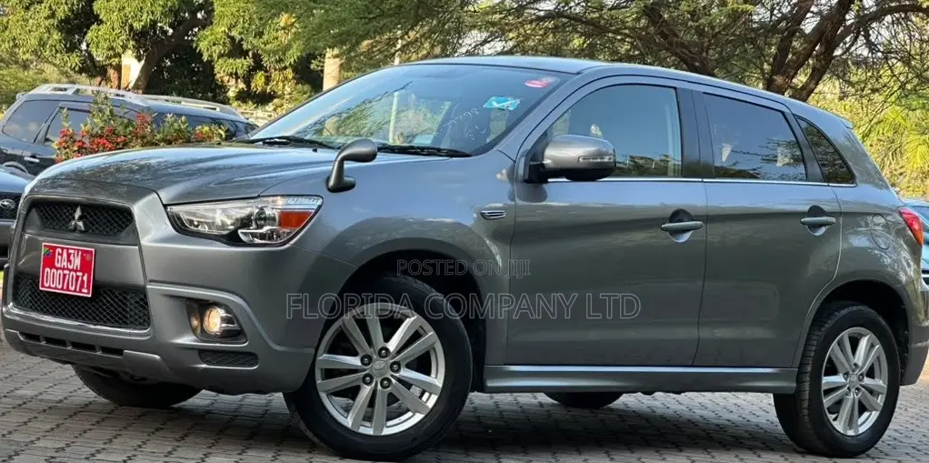 Mitsubishi RVR 2.0 2011