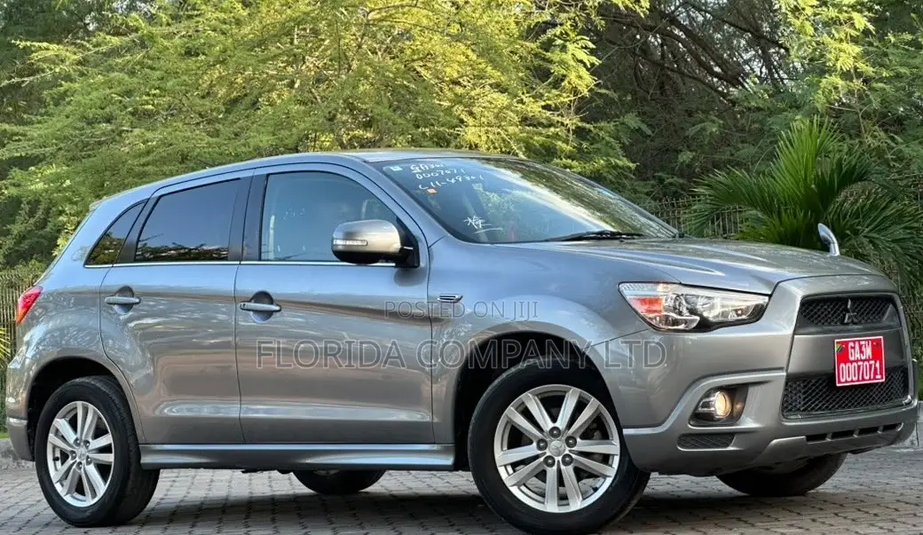 Mitsubishi RVR 2.0 2011
