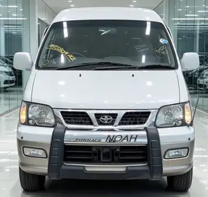 Toyota Noah 2004