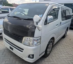 Toyota HiAce 2010 White