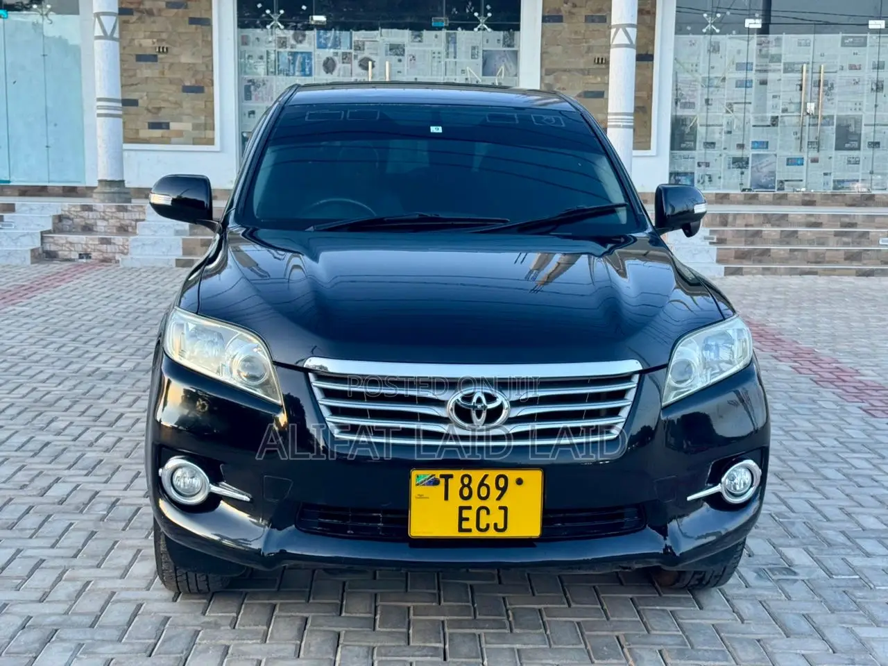 Toyota Vanguard 2012 Black