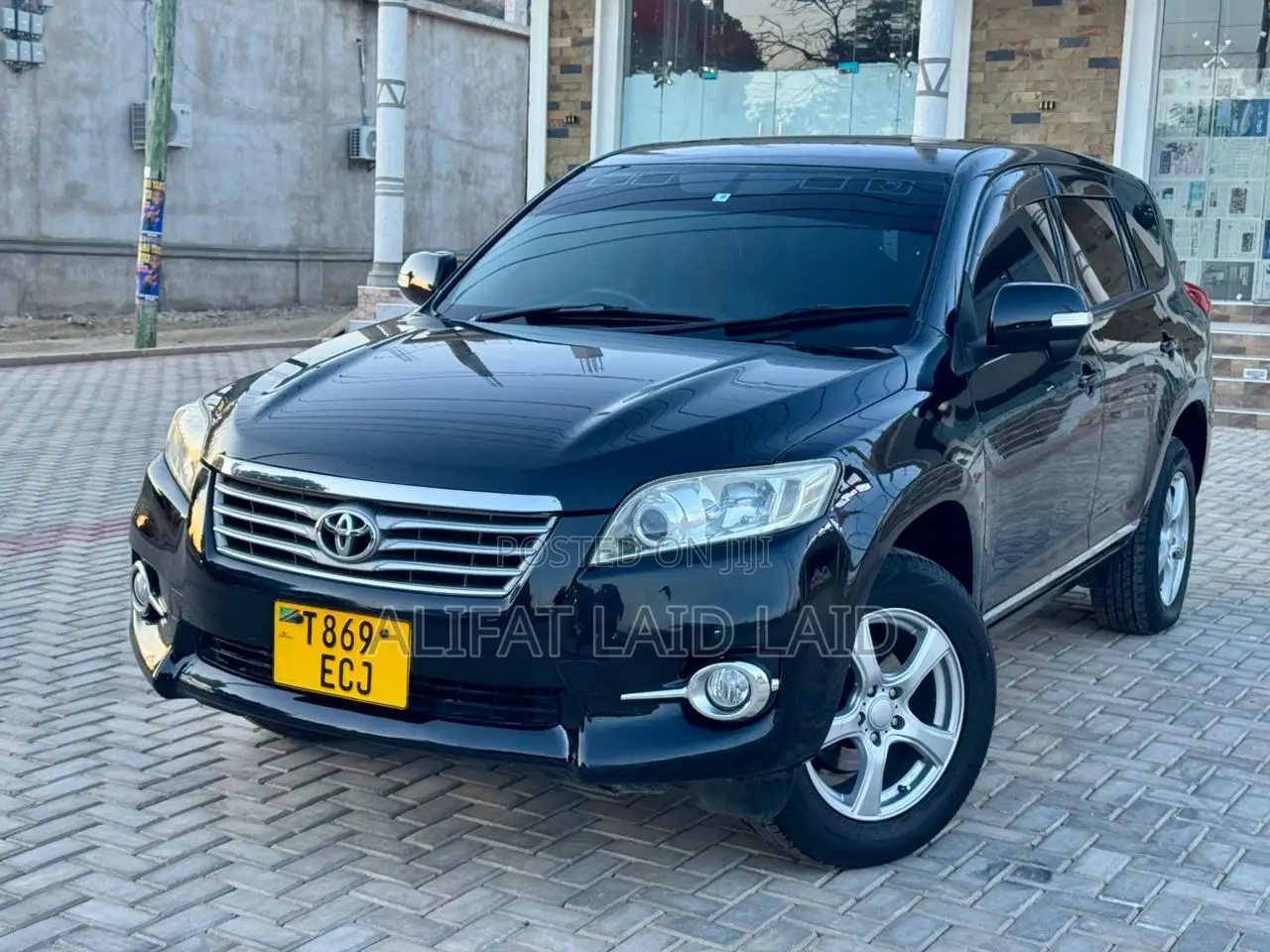 Toyota Vanguard 2012 Black