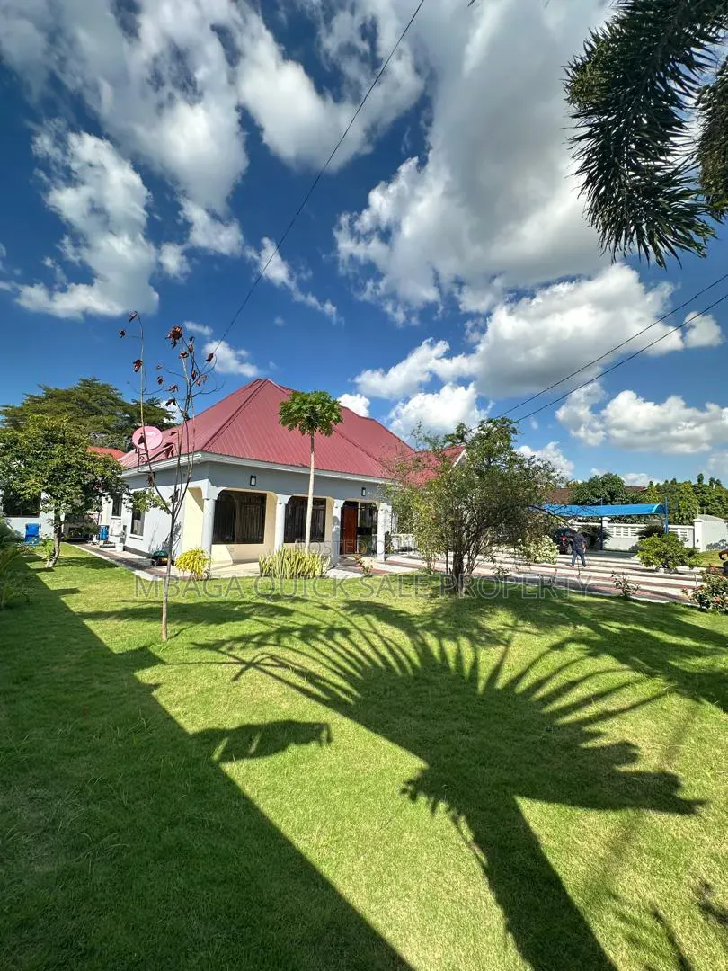 Furnished 5bdrm House in Mbezi Beach for rent