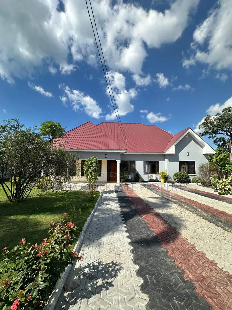 Furnished 5bdrm House in Mbezi Beach for rent