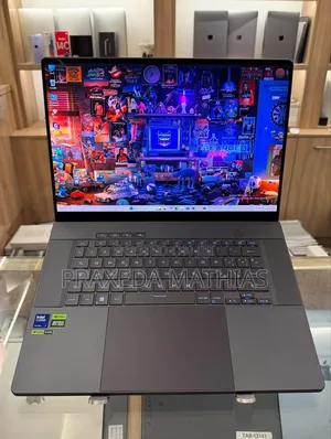 Laptop Asus ROG Zephyrus G16 16GB Intel Core Ultra 9 SSD 1T