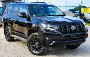 Toyota Land Cruiser Prado 2023 Matt Black