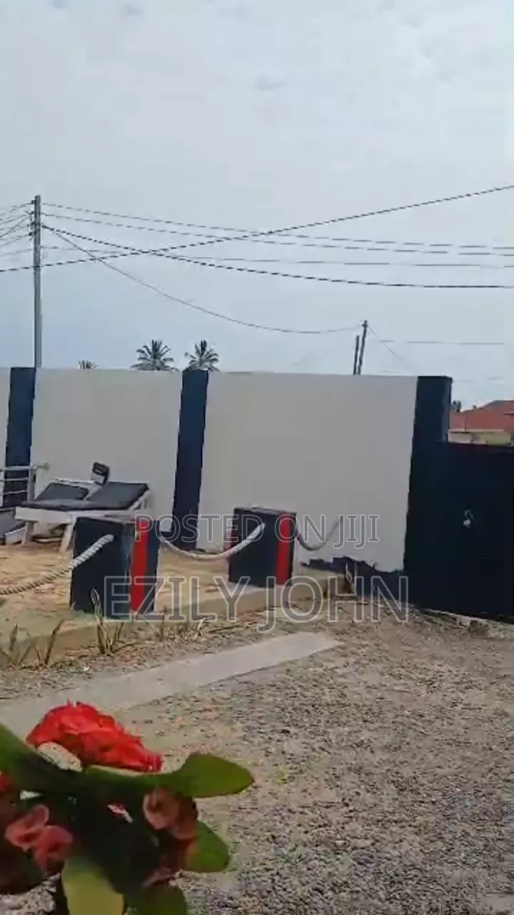 Property Inauzwa - Tegeta Nyuki | Pool + Building | Title Deed
