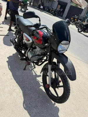 Bajaj Boxer X125 2026 Black