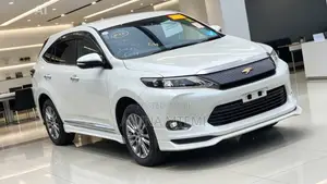 Toyota Harrier 2.0 2017 White