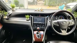 Toyota Harrier 2.0 2017 White