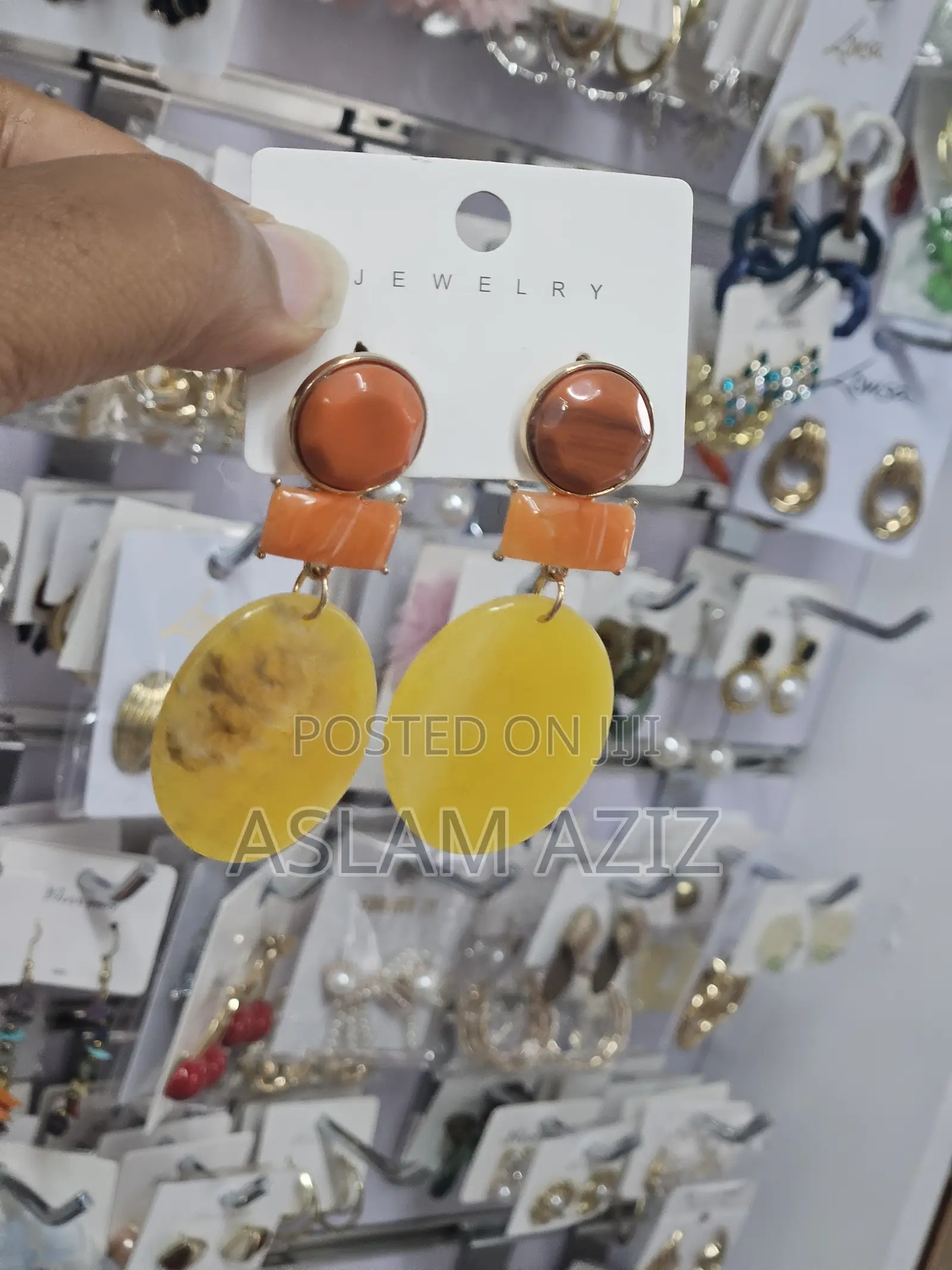 Earing Za Kisasa