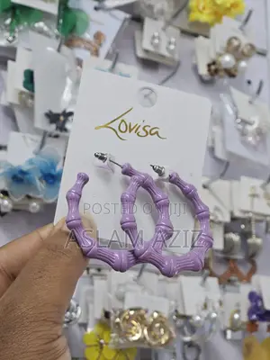 Earing Za Kisasa
