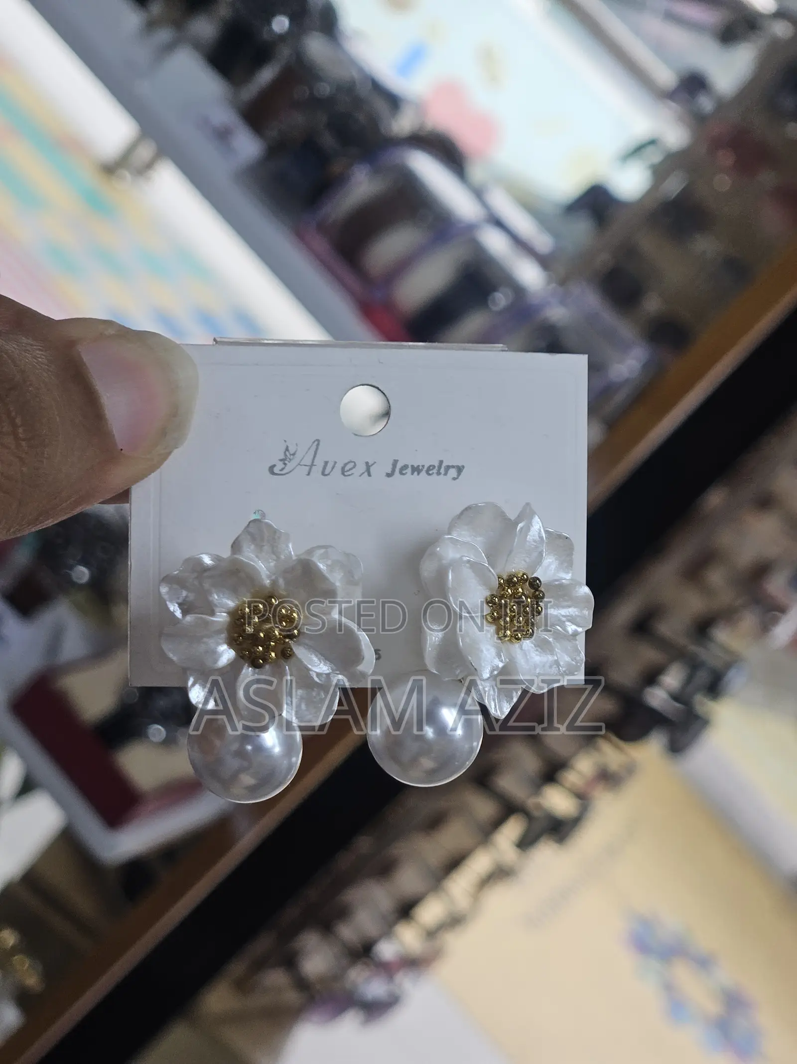 Earing Za Kisasa