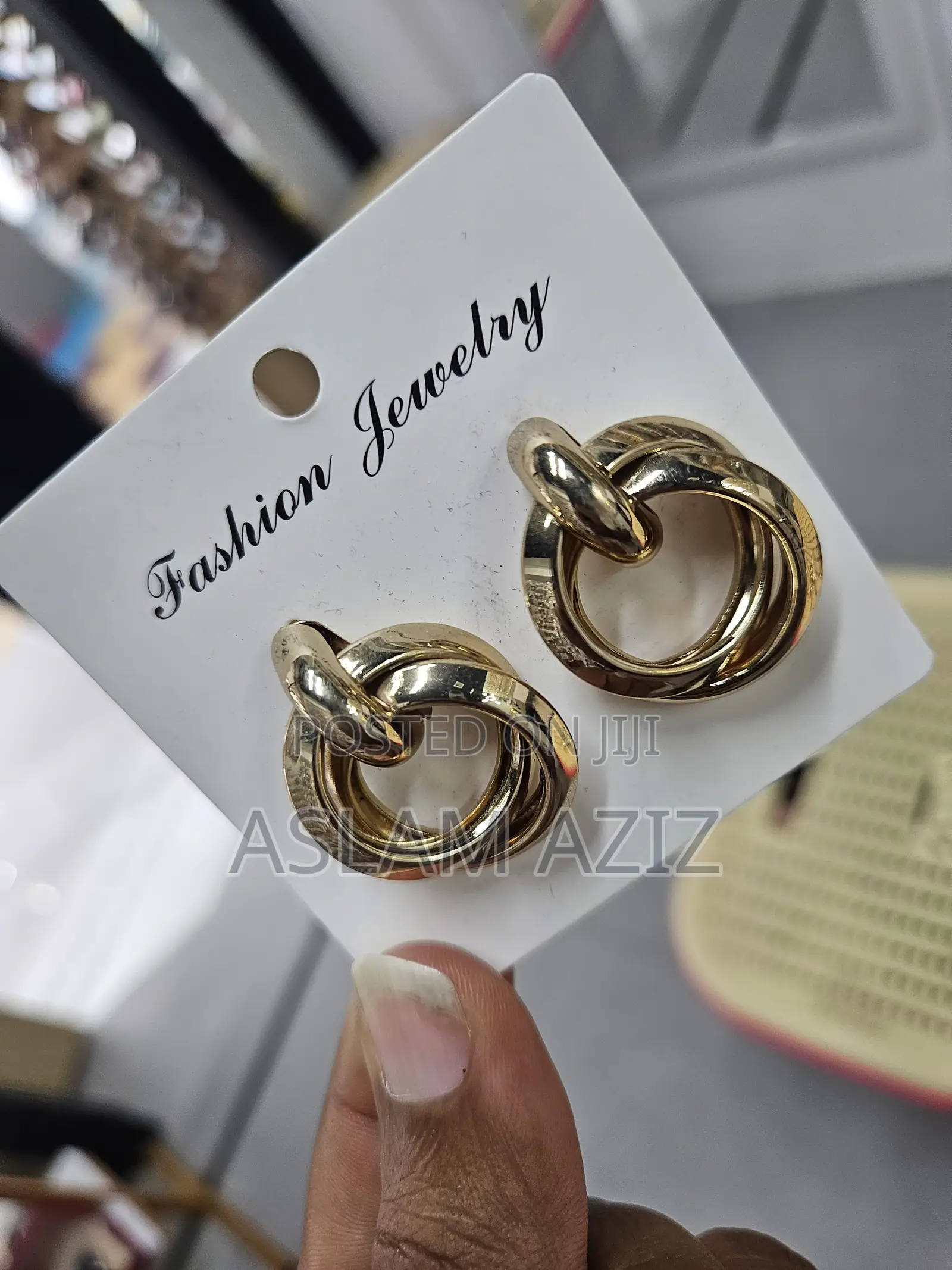 Earing Za Kisasa