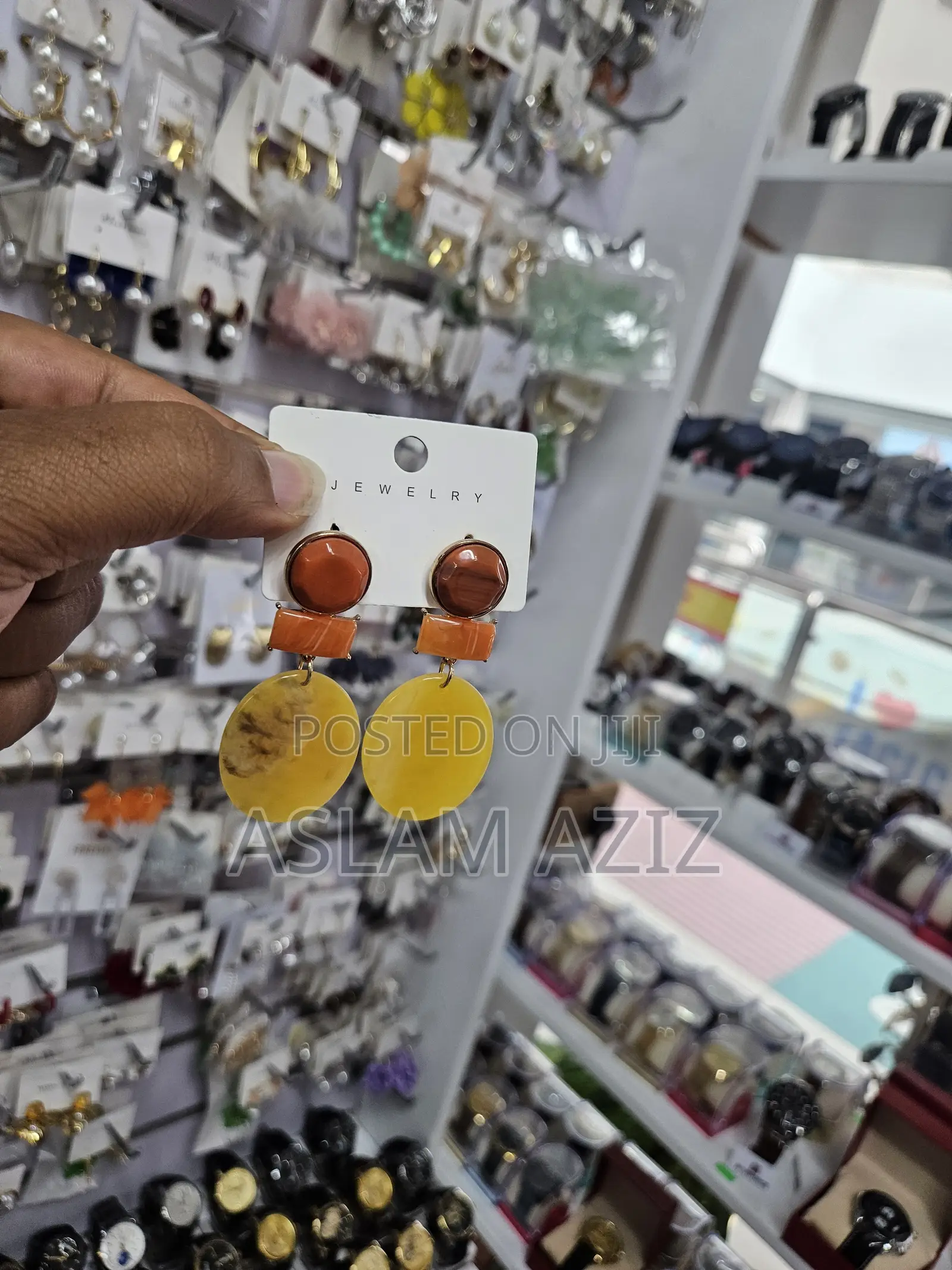 Earing Za Kisasa