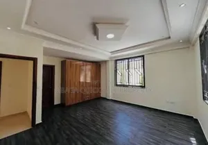 5bdrm Apartment in Oyster Bay for rent