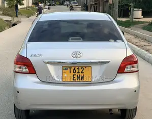 Toyota Belta 2008 Silver