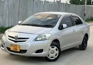 Toyota Belta 2008 Silver