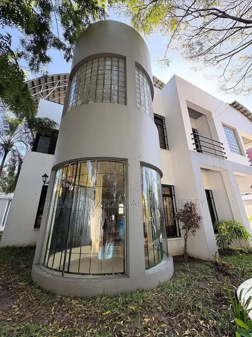 4bdrm Apartment in Masaki for rent