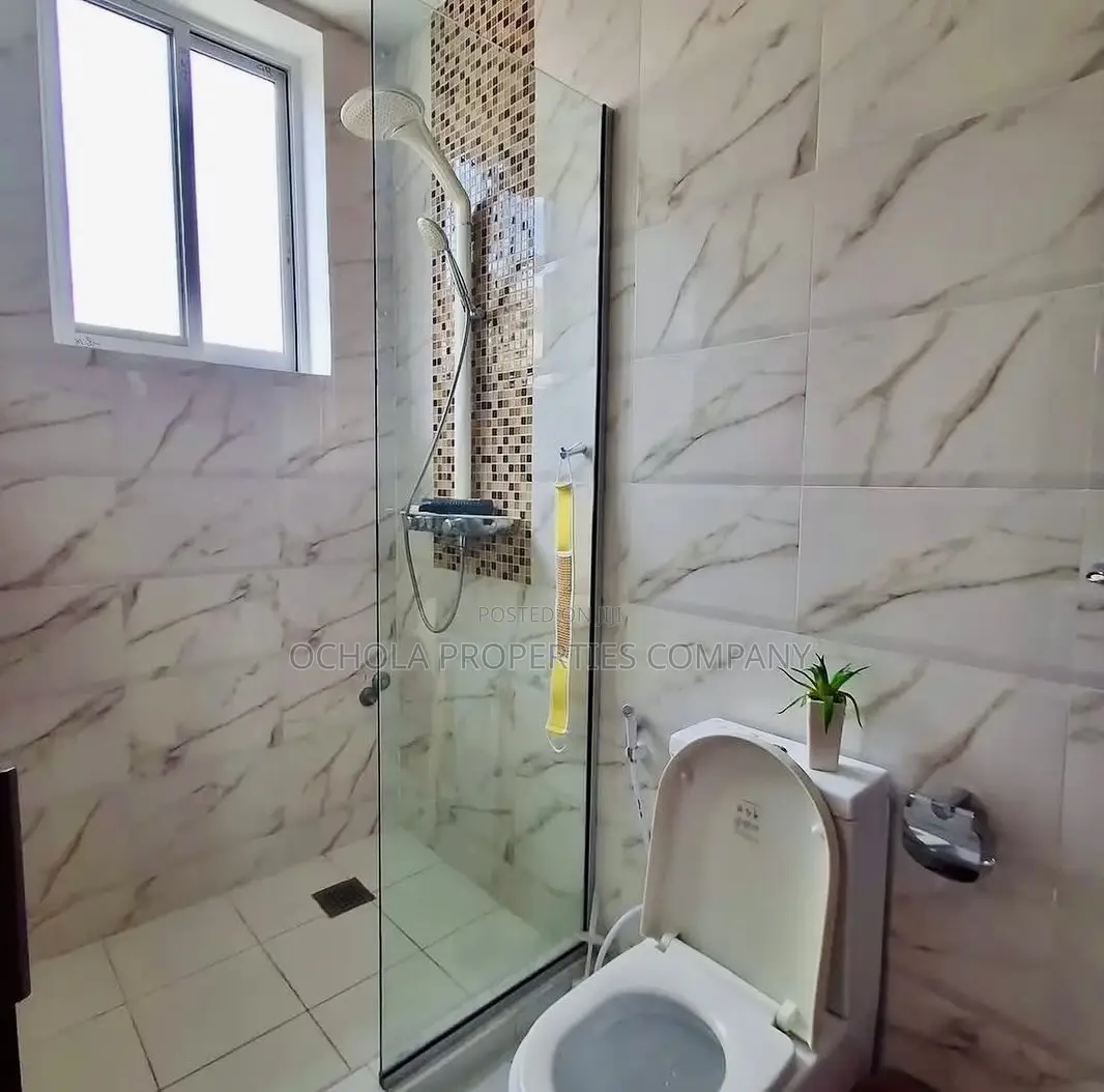 Furnished 6bdrm House in Ada Estate for rent