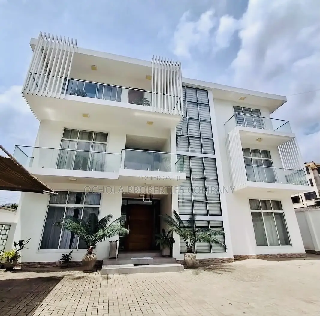 Furnished 6bdrm House in Ada Estate for rent