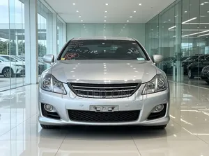 Toyota Crown 2006 Silver