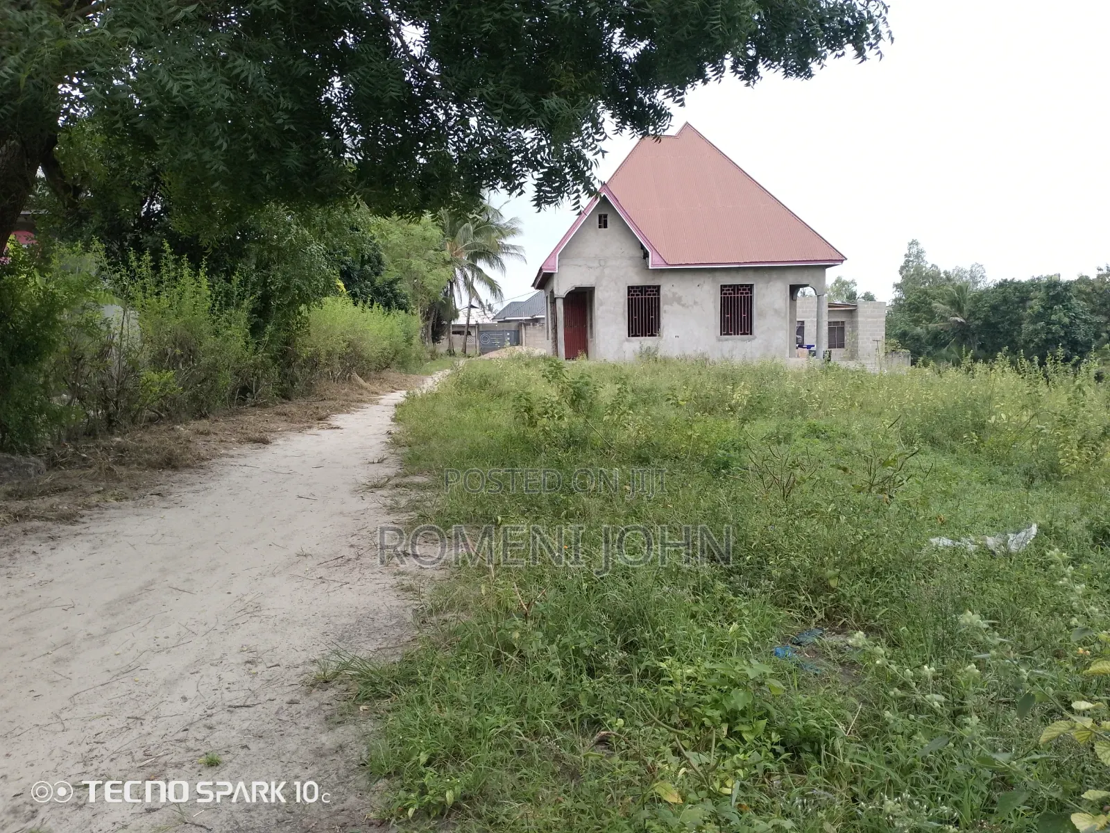 Kiwanja Sqmita 500 Kinauzwa Gongolamboto Majohe Rada.