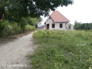 Kiwanja Sqmita 500 Kinauzwa Gongolamboto Majohe Rada.