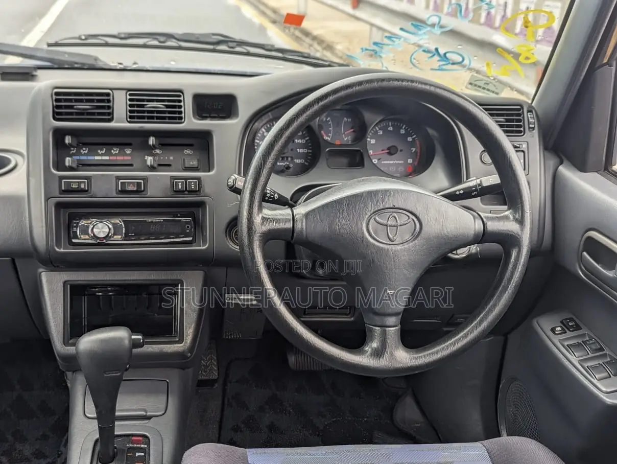 Toyota RAV4 1999 Blue