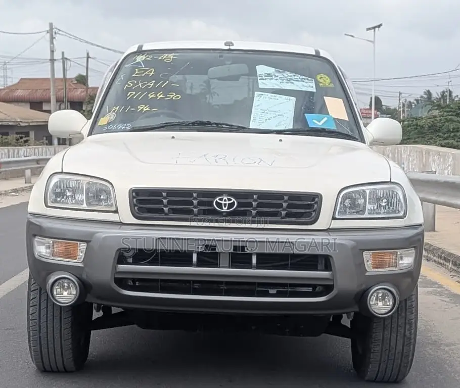 Toyota RAV4 Automatic 2000 Pearl