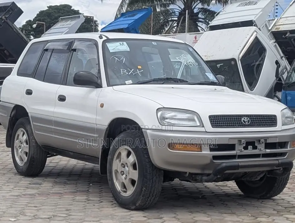 Toyota RAV4 Automatic 2000 Pearl