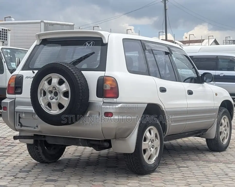 Toyota RAV4 Automatic 2000 Pearl