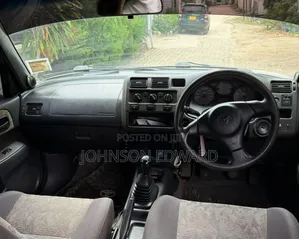 Toyota RAV4 Automatic 2000 White